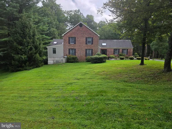 307 Spindle Ln, West Chester, PA 19380