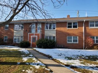 W164N8845 Mill St APT 6, Menomonee Falls, WI 53051