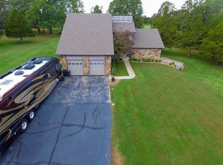 10565 Greenlefe Dr, Rolla, MO 65401