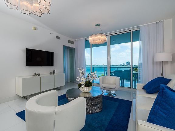 2nd image of 2020 N Bayshore Dr APT 604