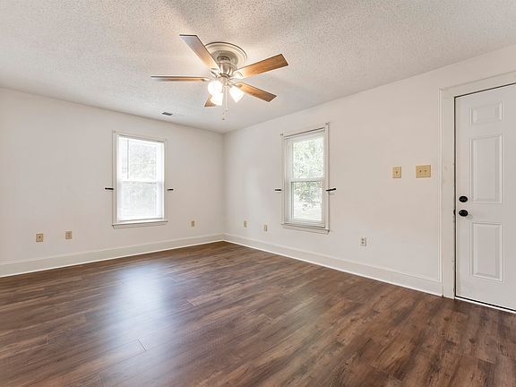 4th image of 215 Jernigan Dr