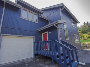 1017 Wee Burn Dr, Juneau, AK 99801