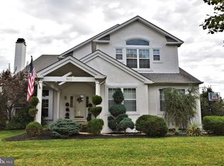 965 Hickory Ridge Dr, Chalfont, PA 18914