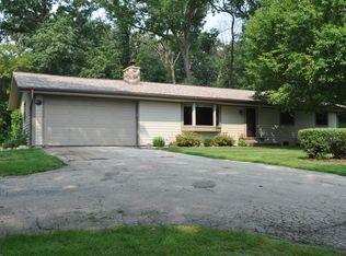 W286S5123 Woods Rd, Waukesha, WI 53189