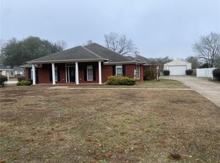 212 Pine Ave W, Satsuma, AL 36572