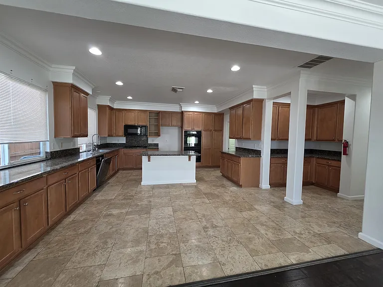 32849 Northshire Cir — Photo 13