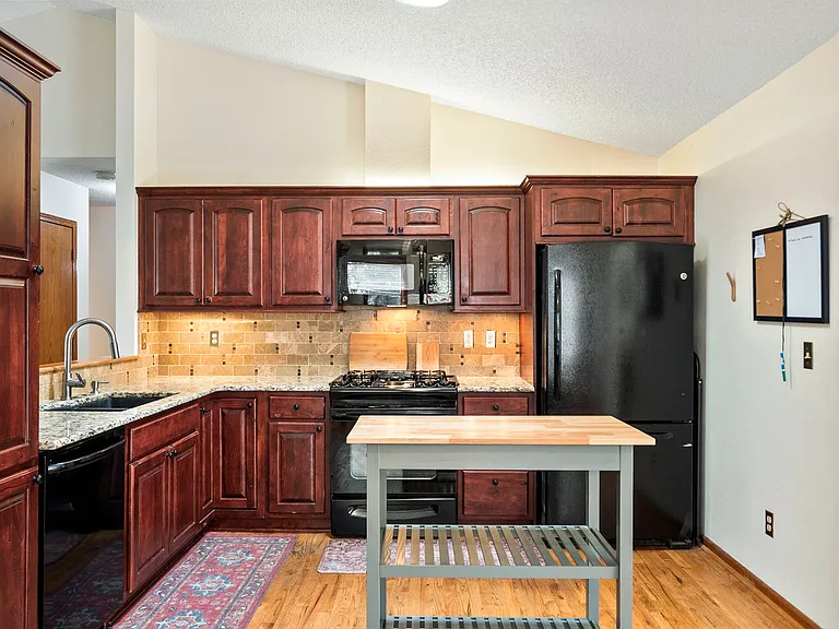 1702 Dora St — Photo 20