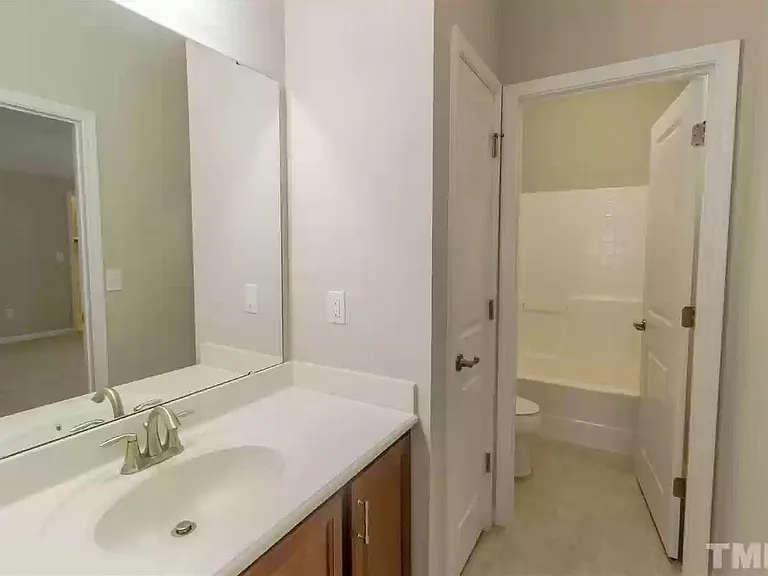 1213 Oatney Ridge Ln — Photo 23