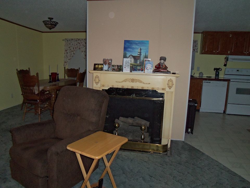 2nd image of 101 Deerfield Estates Ln