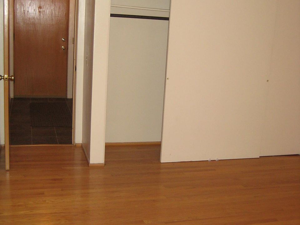2nd image of 1667 Capital Ave APT 12