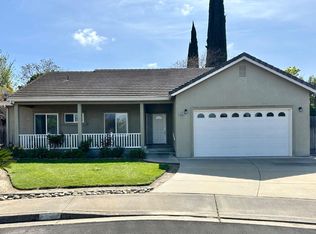600 Jeanette Ct, Oakdale, CA 95361