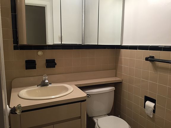 5th image of 3144 31st St