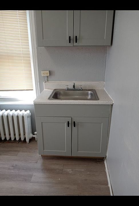 1st image of 4143 Orchard St Floor 2