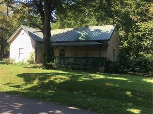 128 S Bush St, Sulphur Springs, AR 72768