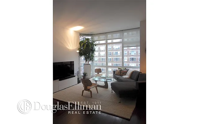 Rented by Douglas Elliman | media 8