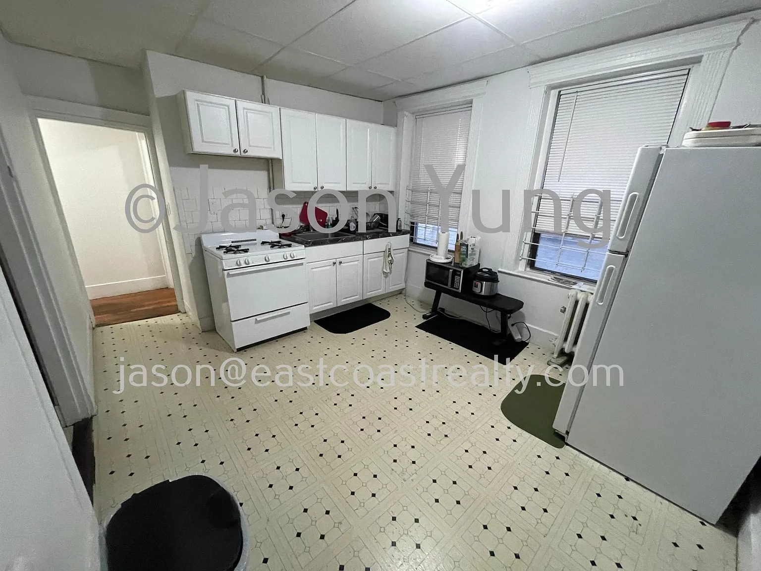 3 bed, 800 sqft, $4,365 — Photo 1