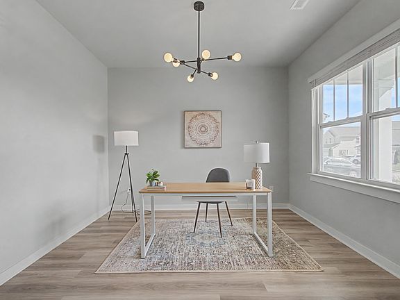 4th image of 474 Irwin Way