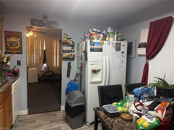 4th image of 2410 Payne Rd