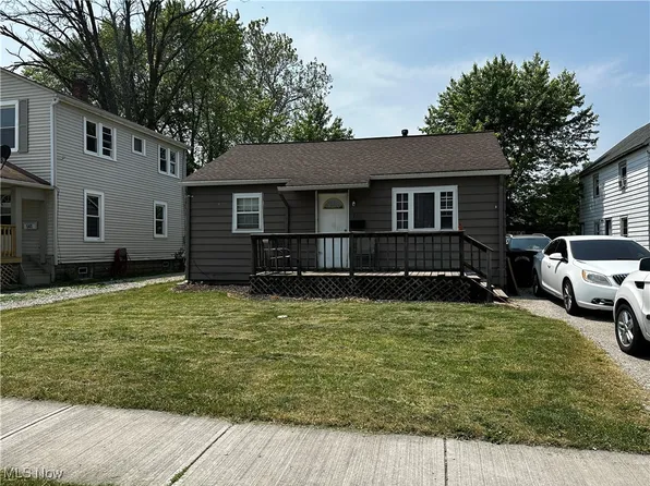 145 Fairlawn Ave, Elyria, OH 44035