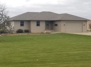 N13245 Primrose Rd, Trempealeau, WI 54661