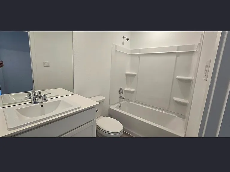 25597 Rose Creek Dr — Photo 11