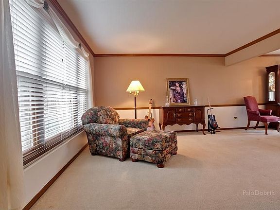 3rd image of 17676 W Julie Ln