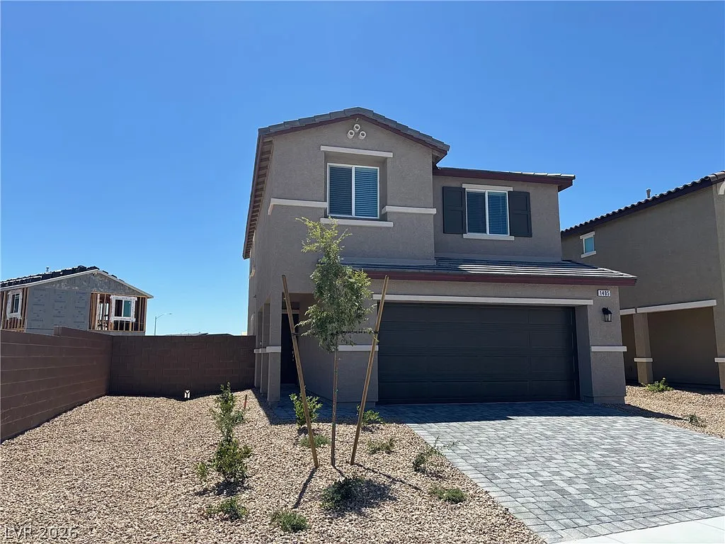 4 bed, 2.5 bath, 1795 sqft, $2,500 — Photo 2
