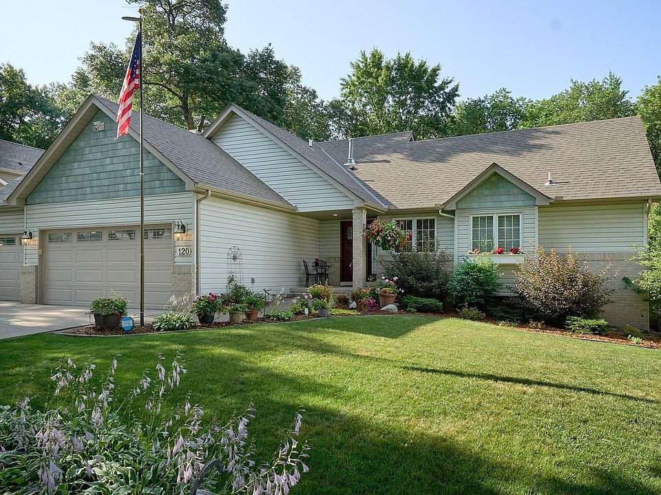1st image of 120 Woodridge Ln