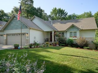 120 Woodridge Ln, Lino Lakes, MN 55014