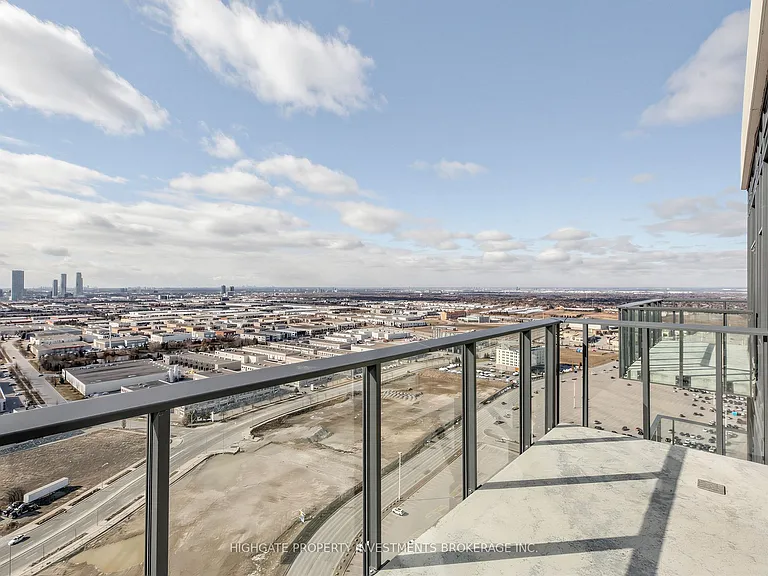 27 Korda Gate #Penthouse 102 — Photo 29