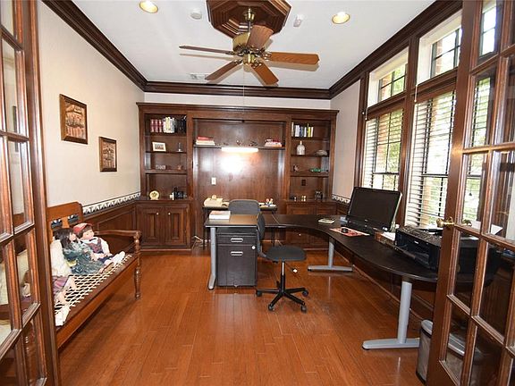 5th image of 1702 Beacon Cove Ct