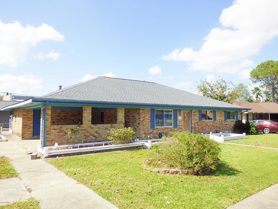 1st image of 201 Knollwood Dr