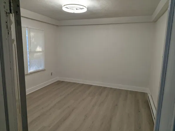 109 Saratoga St APT 2, Excelsior Springs, MO 64024
