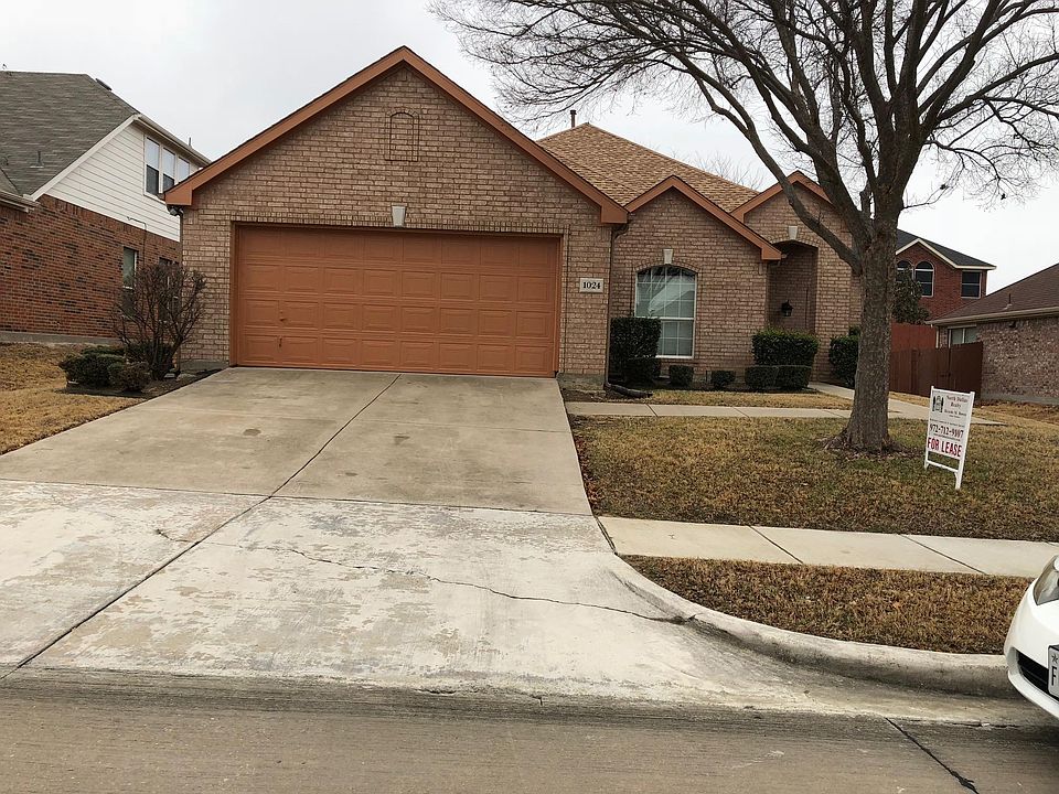 2nd image of 1024 Southfork Dr
