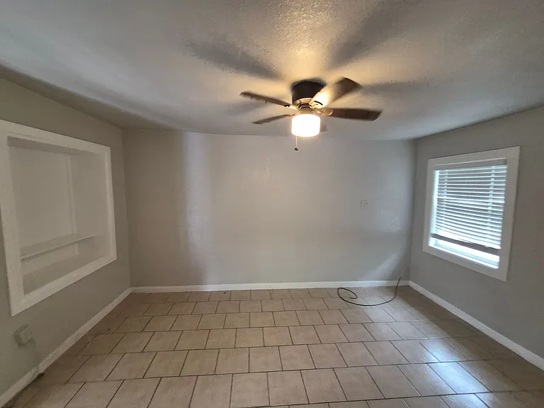 115 Caldwell St #7 — Photo 9