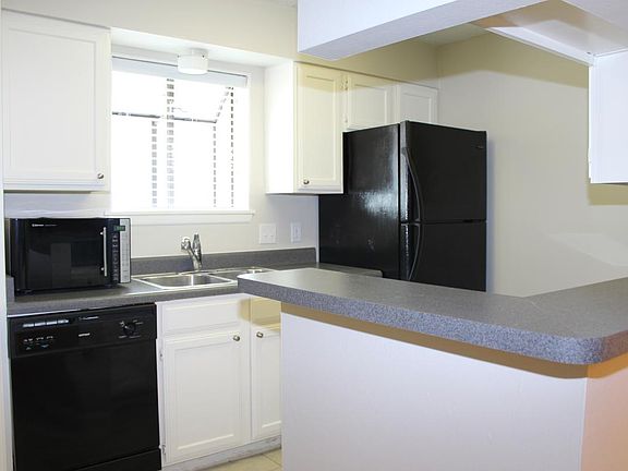 4th image of 4212 Medical Dr APT 1702