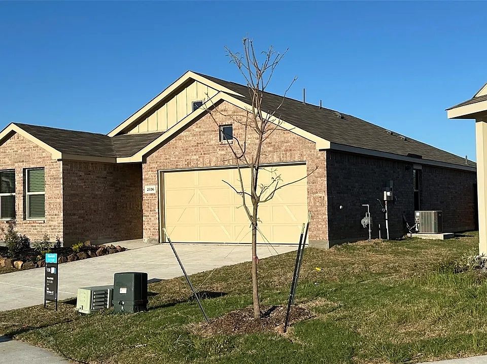 1st image of 2836 Ozark Cir