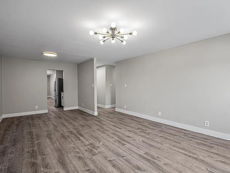 3125 W Center Ave — Photo 12