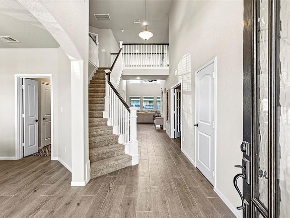 4th image of 7727 Wrightwood Drive