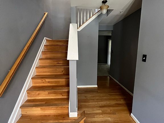 3rd image of 5 Diamond Hill Ct