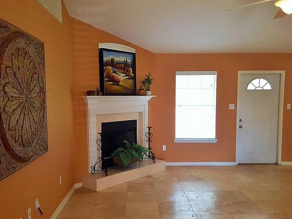 2nd image of 14084 Maddie Cir