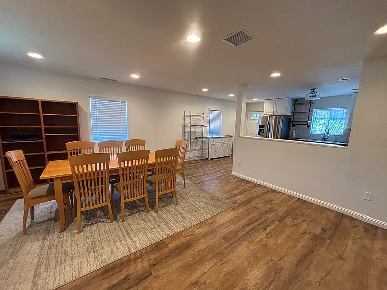 306 E Cummings Ln — Photo 5