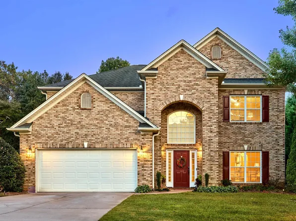 120 Haddington Ln, Greenville, SC 29609
