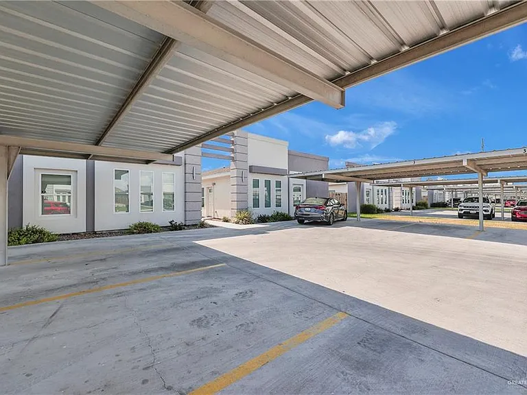 5006 S Dahlia St #4 — Photo 1