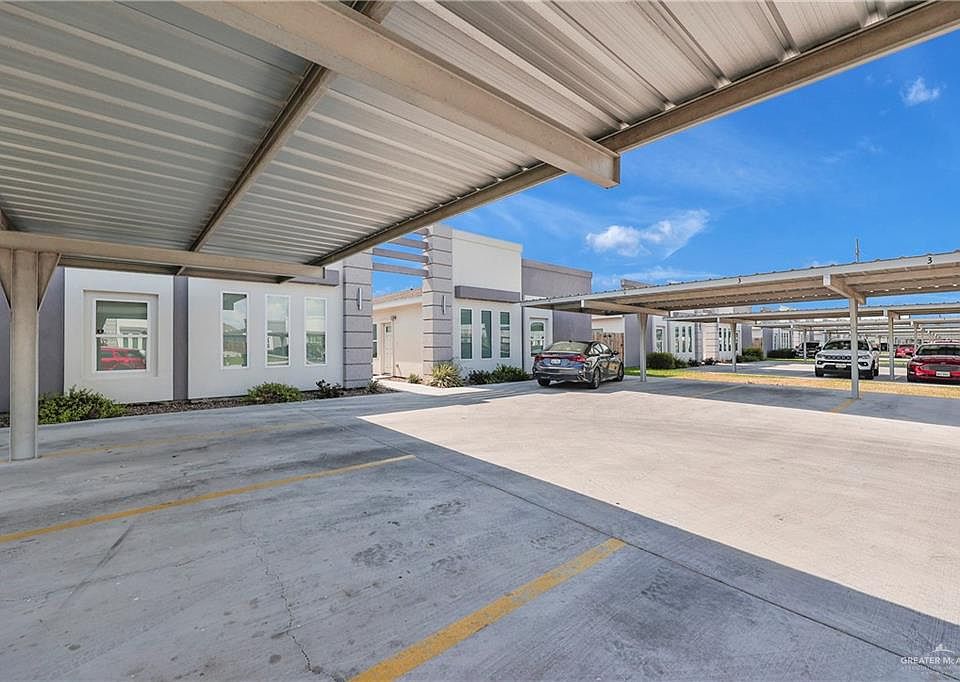 1st image of 5006 S Dahlia St #4