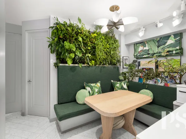 733 Park Avenue image 11 of 27