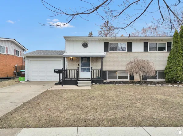 23454 W Ditner Dr, Rockwood, MI 48173