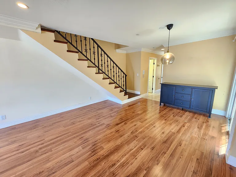 620 W Doran St #7 — Photo 20