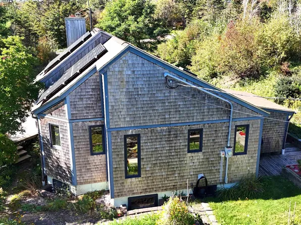 22 Macken Rd, Antigonish Landing, NS B2G 2L2