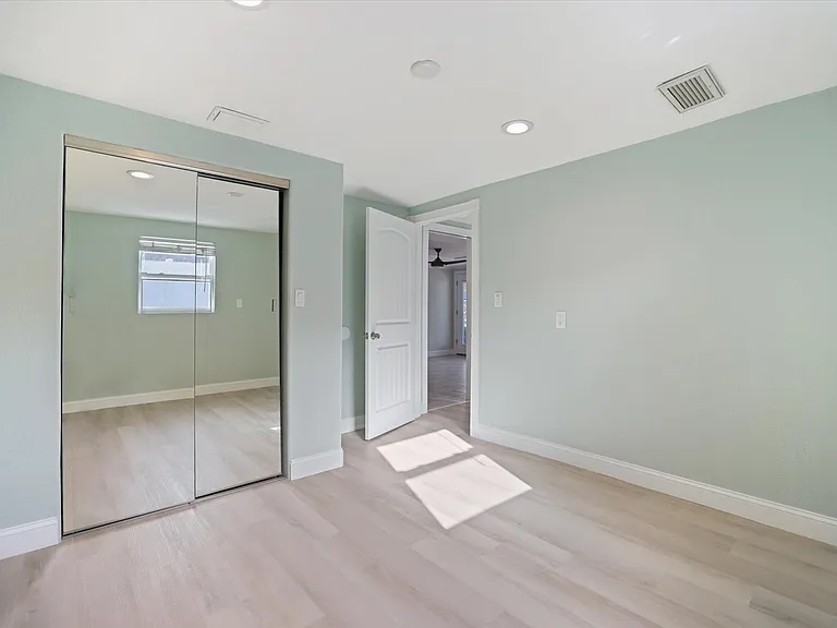 545 Bluebell Rd — Photo 23